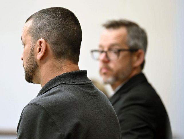 Suspected Pawcatuck voyeur arraigned in court The Day