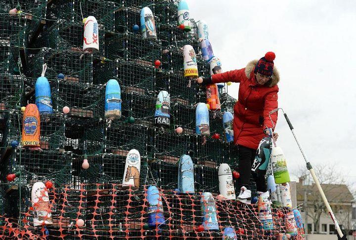 Lobster trap tree, nutcracker trail kick off holiday season in