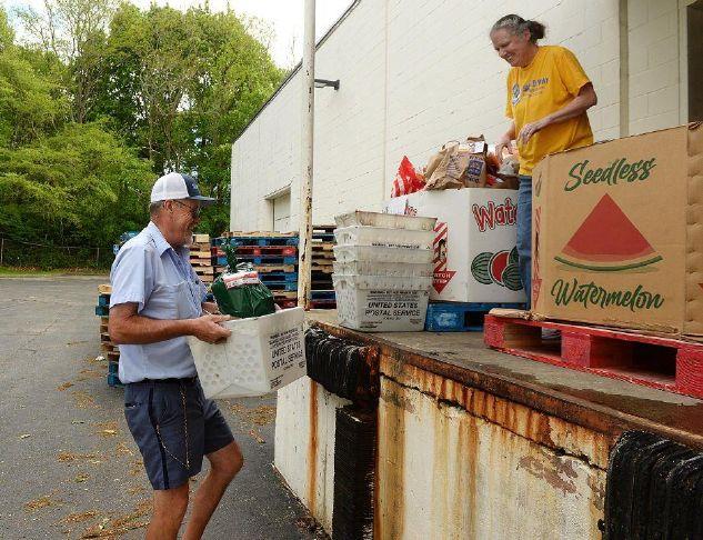 New London mail carriers #39 Stamp Out Hunger #39 for nation #39 s largest food