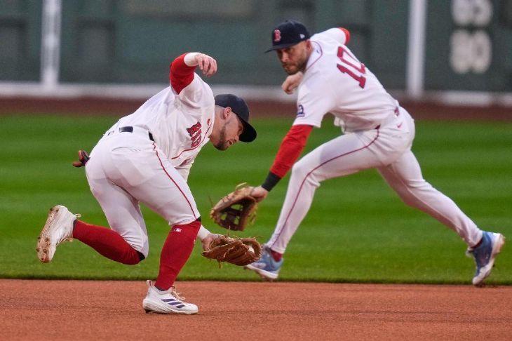 Red Sox place Trevor Story on the 10-day IL with a sports hernia, promote Nick Sogard