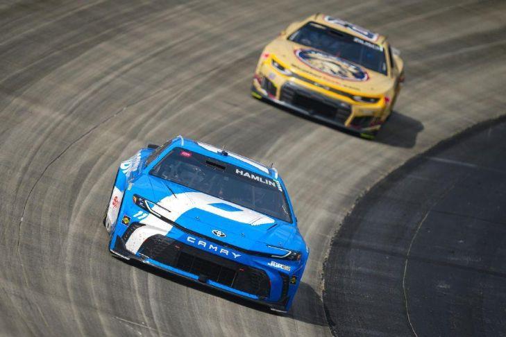 Denny Hamlin beats teammate Chase Briscoe at Dover for second NASCAR All-Star Race win
