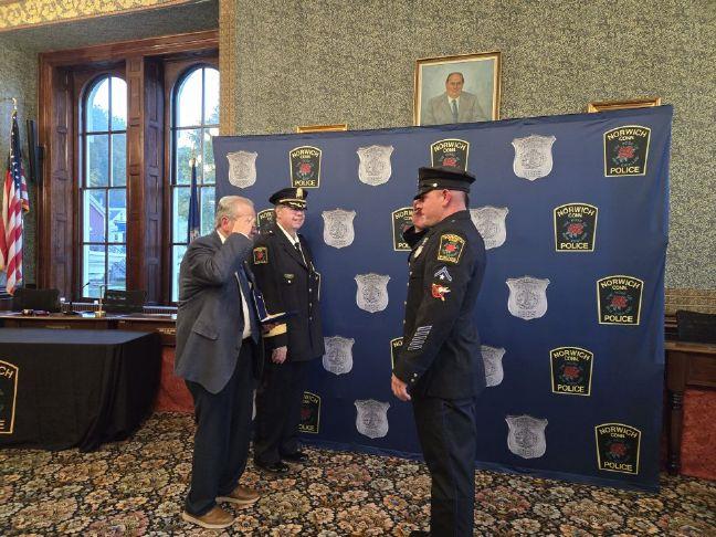 Norwich Detective Receives Medal Of Valor For 2021 Ambush Response