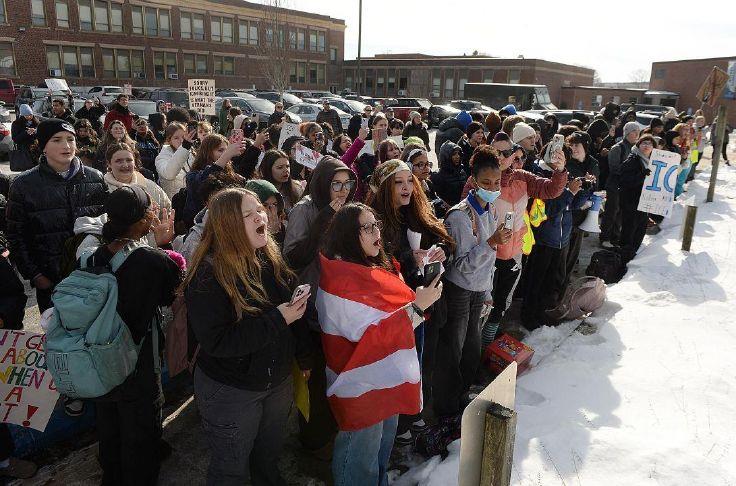 Students walk out of Fitch High School, Grasso Tech in protest of ICE